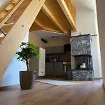 Home Suite Home فيبربرن