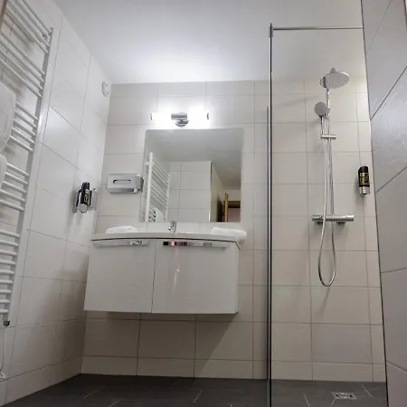 Home Suite Home فيبربرن