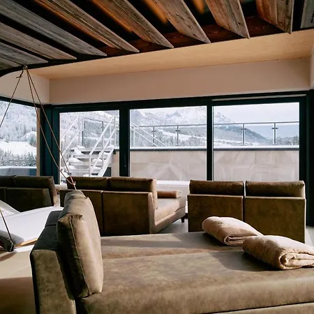 Home Suite Home Bed & Breakfast 2*