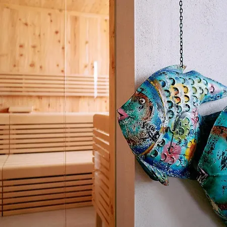 Home Suite Home 2*