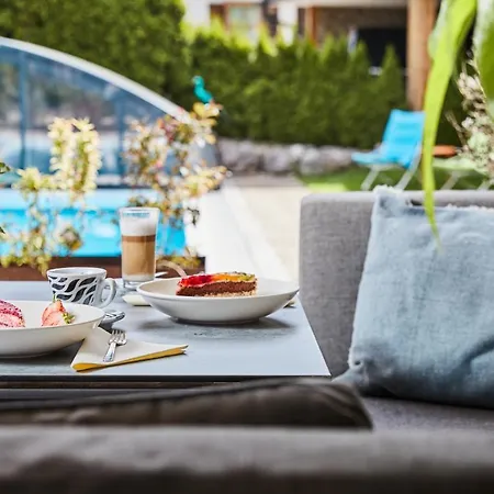 فندق مبيت وإفطار Home Suite Home 4*