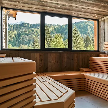 Home Suite Home Hotel 4*