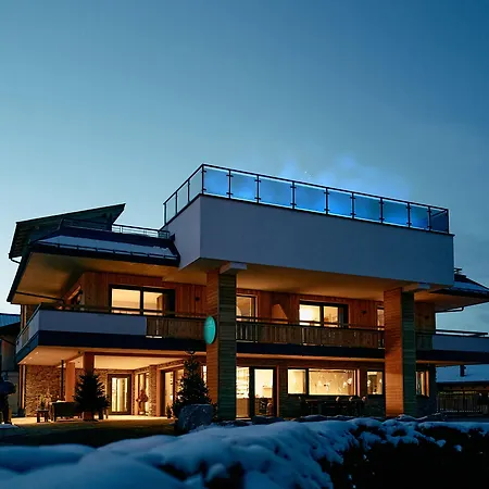 Home Suite Home 4*