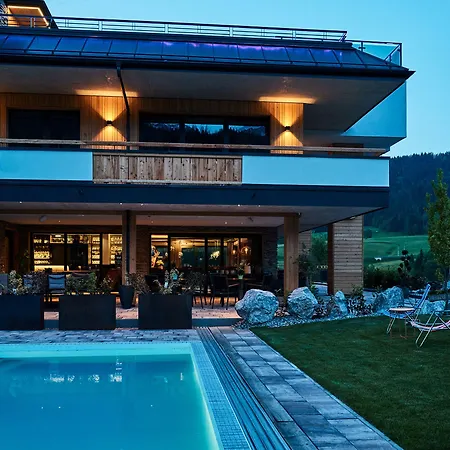 Home Suite Home 4*