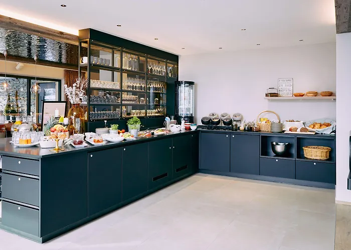 Home Suite Home Frühstückspension 4*