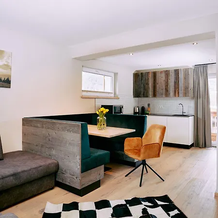 Home Suite Home B&B 4*